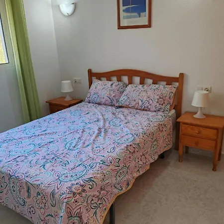 Sandy Bunker 2 Bed And Pool Lägenhet